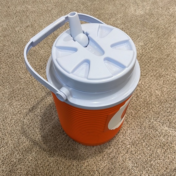 Gatorade water jug - Picture 3 of 4